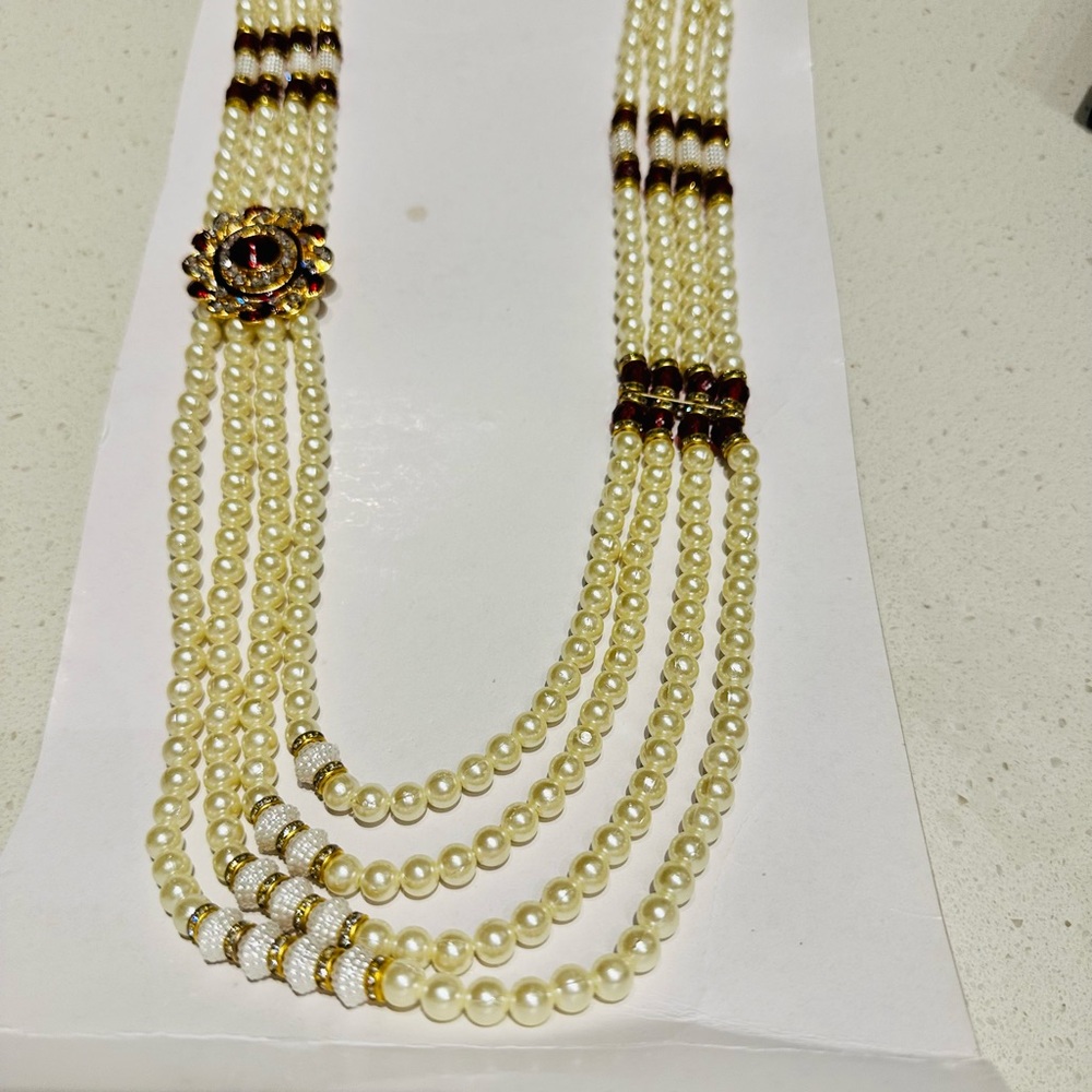 Traditional Indian Men’s Necklace (artificial)